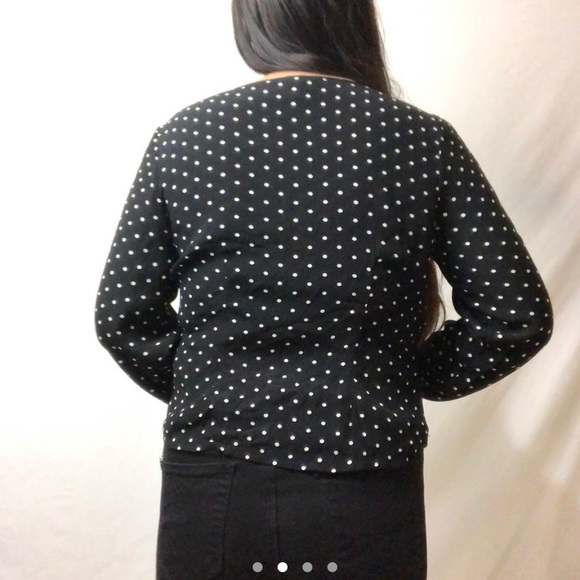 Sophisticated Polka Dot Blouse 🖤🤍 - Picture 2 of 3